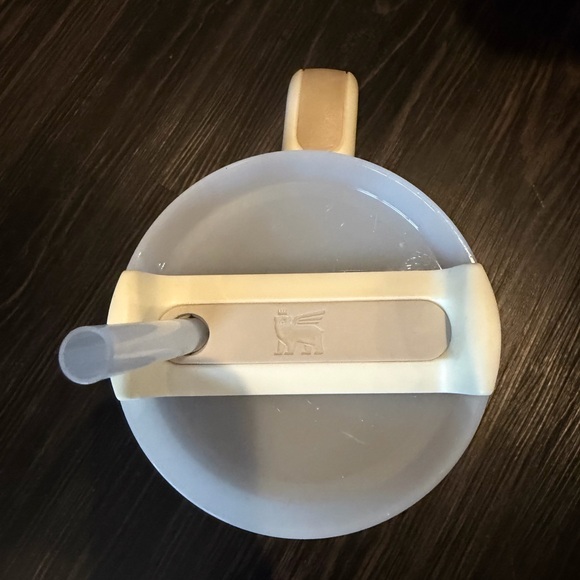 Stanley Rose Quartz Glow Tumbler with White Handle - Picture 2 of 3